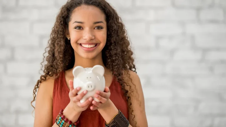 Best Ways to Save Money Fast in 2025